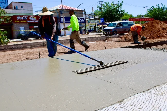Avanza 45 %  obra de reparación del socavón en la Plutarco Elías Calles