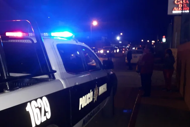Le propinan golpiza a trabajador por intentar limpiar alberca en el fraccionamiento Teruel