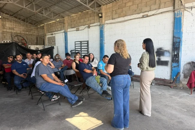 Angélica Burgos fortalece programas sociales de Mujeres al 100 en Nogales