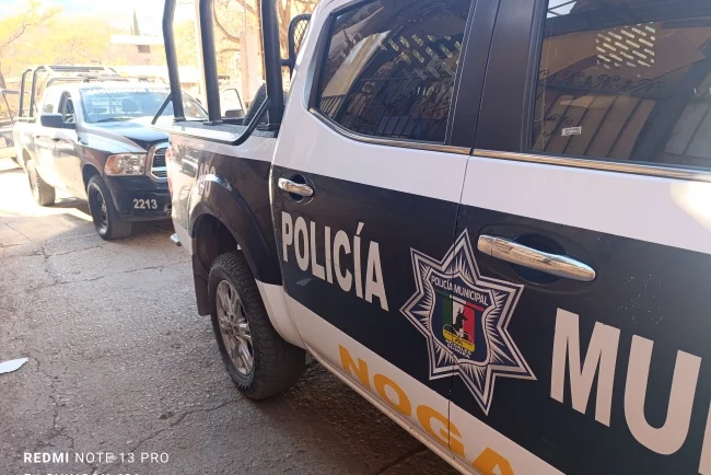 Delincuente somete con descargas eléctricas a hombre para robarle su mochila