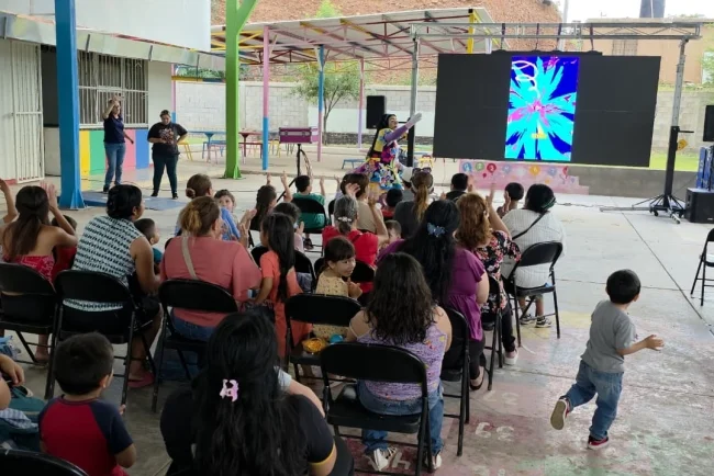Lleva Angélica Burgos “Mi Barrio con Valor” a familias de la colonia Colosio