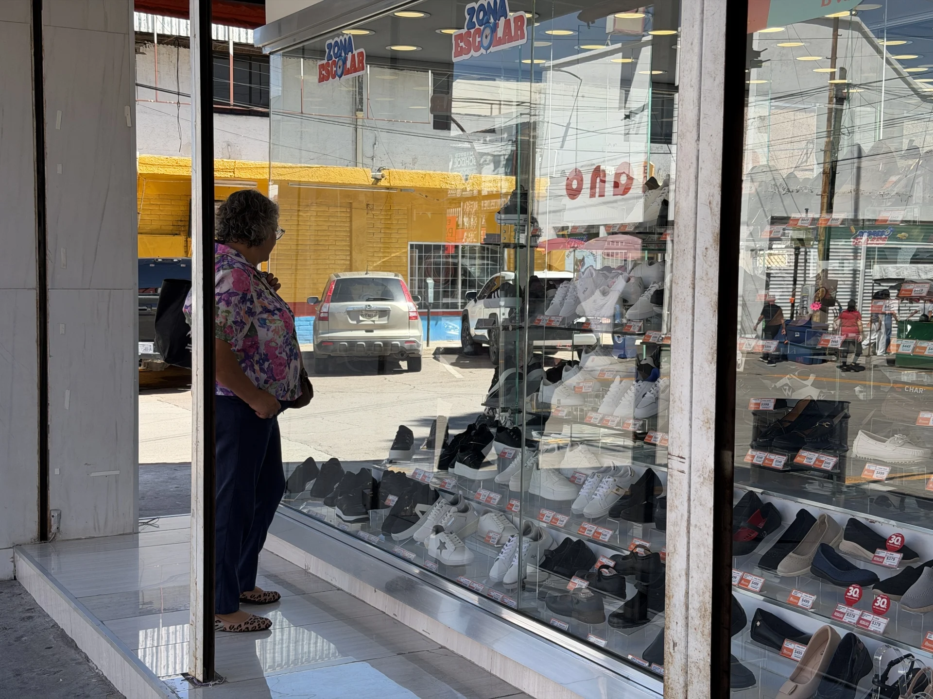 Regreso a clases reactiva ventas en comercios de Nogales