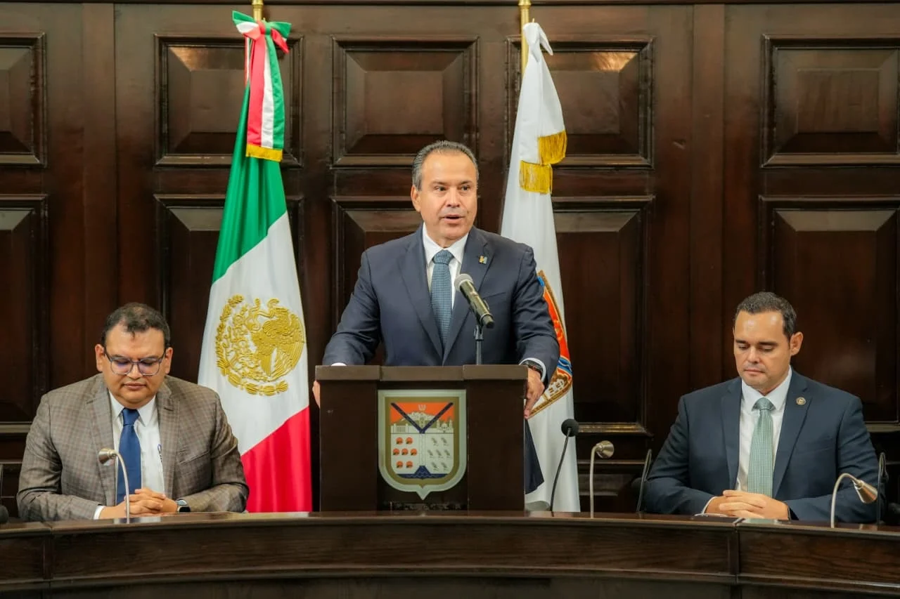 Toño Astiazarán destaca cero observaciones del ISAF y 474 obras durante su segundo informe