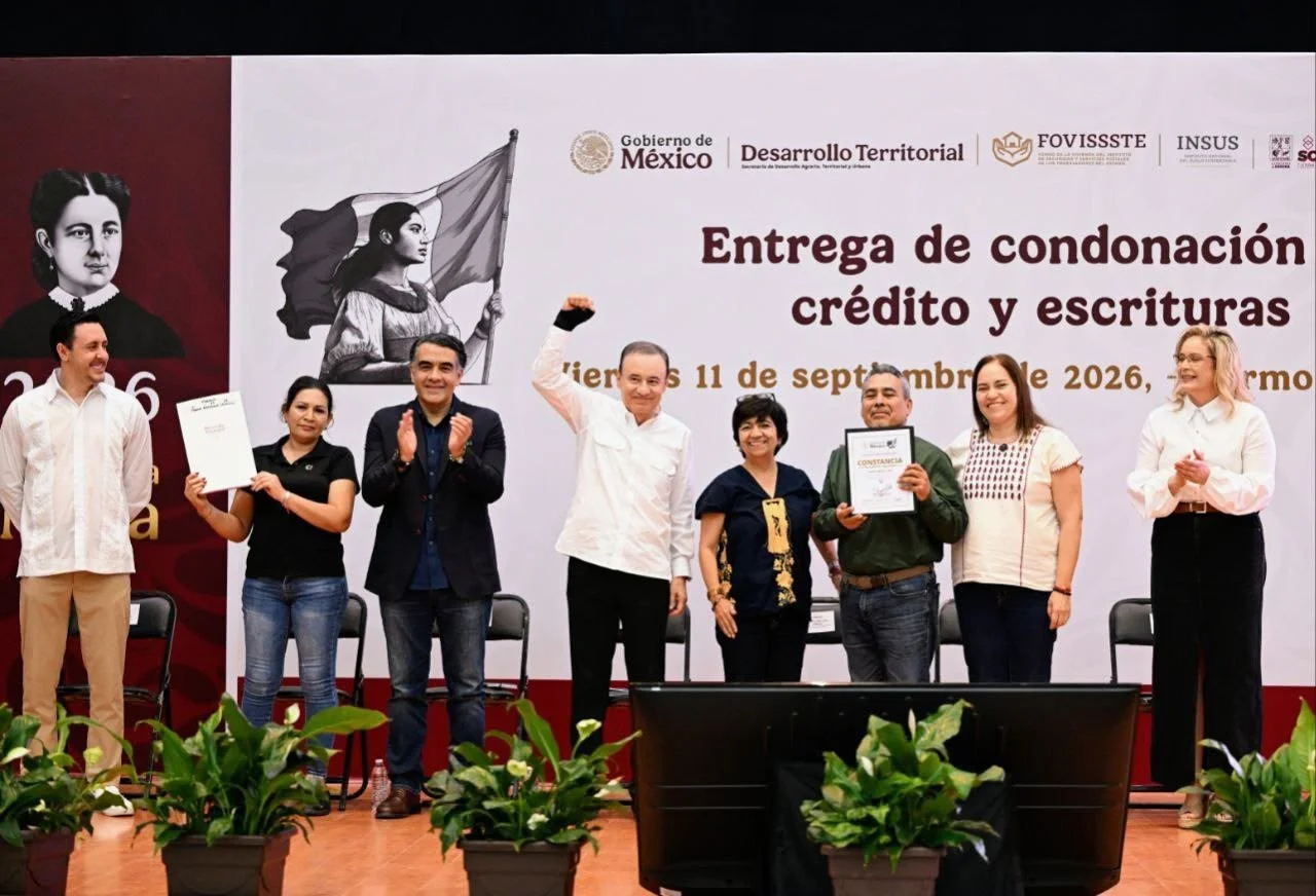 Sonora suma más de 39 mil escrituras entregadas durante la administración de Durazo