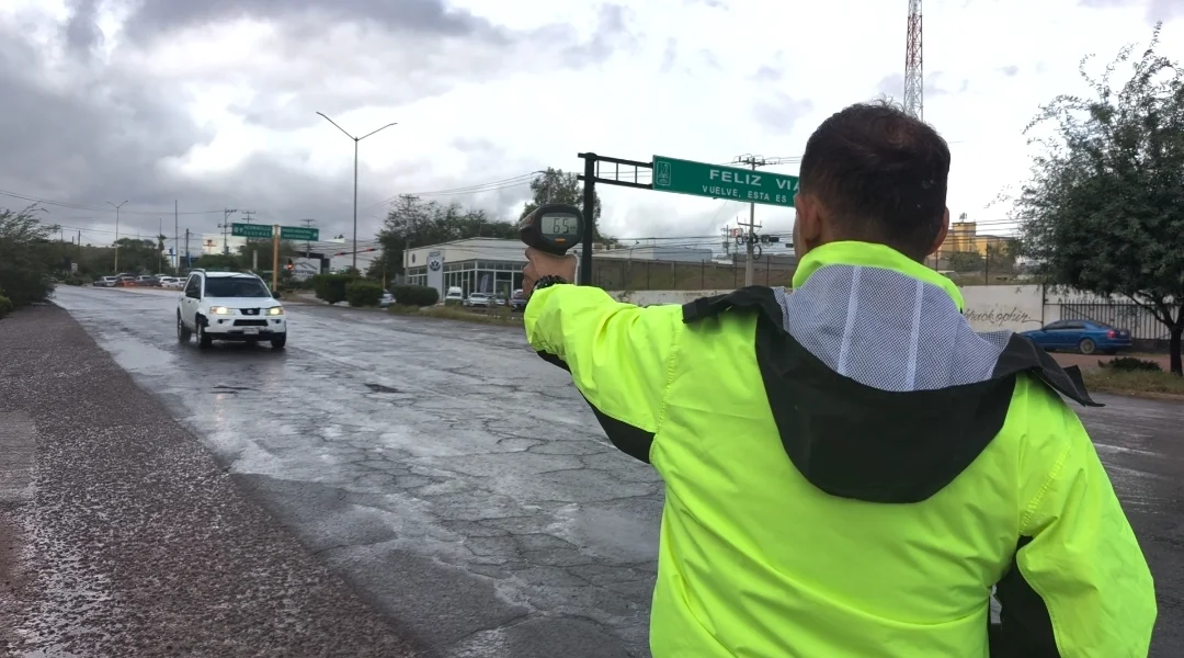 Tránsito Municipal pide reducir velocidad y evitar arroyos ante lluvias en Nogales