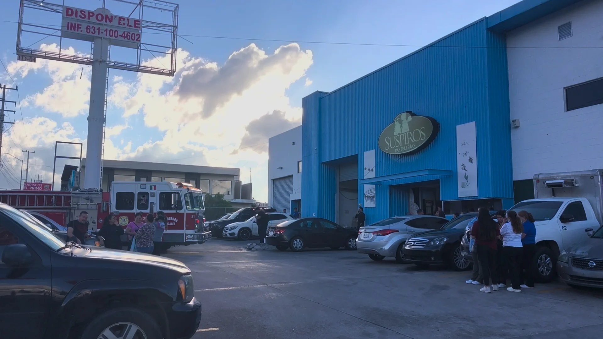 Intoxicación por mezcla de químicos afecta a 45 empleados de Pastelería Suspiros en Nogales
