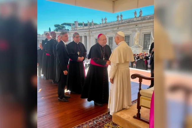 Obispo de Nogales se reúne con el Papa en el Vaticano
