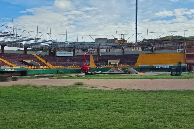 Éxito de la Fiesta Mexicana del Béisbol abre paso a posible ampliación del Estadio Alberto Hoeffer