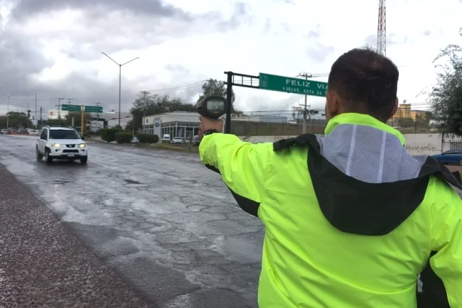 Tránsito Municipal pide reducir velocidad y evitar arroyos ante lluvias en Nogales