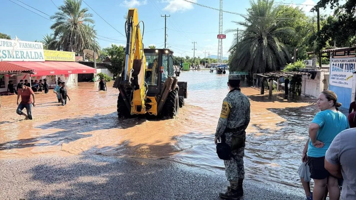 Refuerzan operativo de auxilio en comunidades afectadas por lluvias en Navojoa