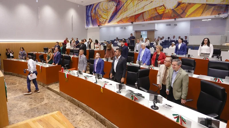 Congreso de Sonora analiza iniciativas sobre calor extremo, becas, IA y atención psicológica
