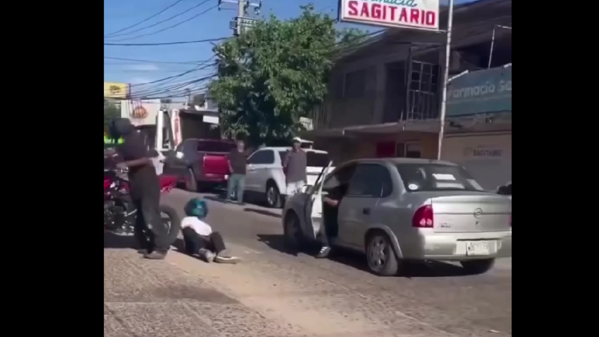 Investigan presunto robo de motocicleta tras accidente en el bulevar Los Álamos