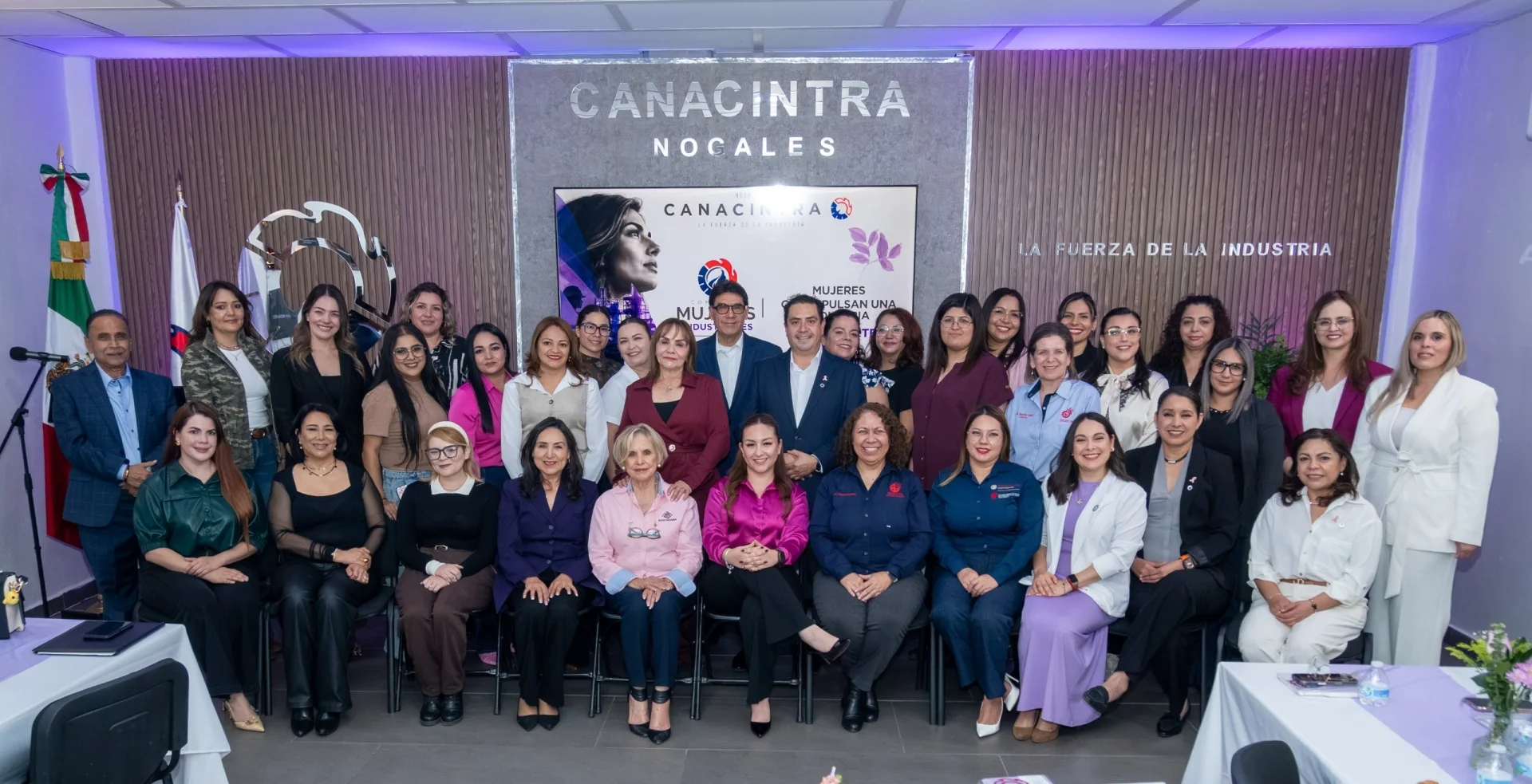 Toma protesta en Nogales la Comisión de Mujeres Industriales de Canacintra