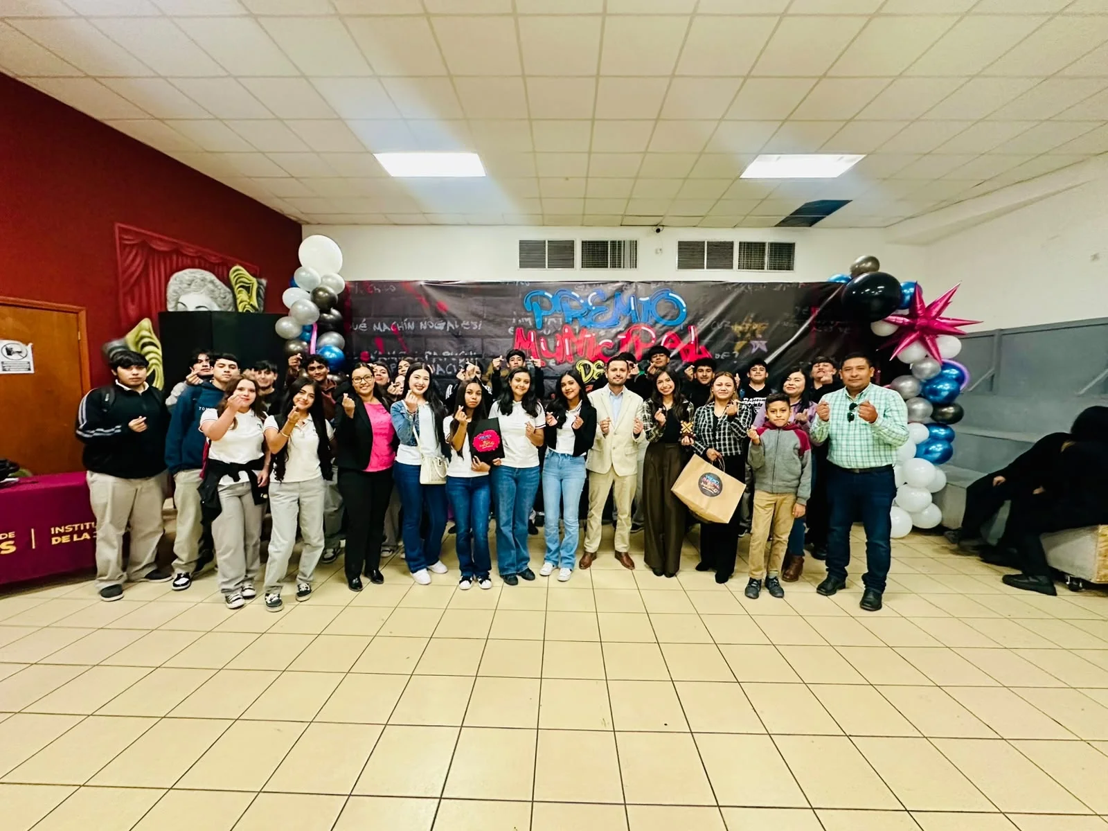 Estudiantes del Cecytes Nogales II ganan categorías del Premio Municipal de la Juventud