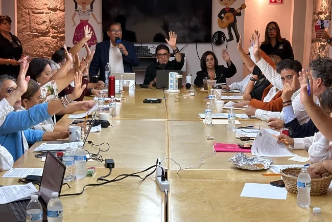 Cabildo de Nogales analiza pensiones para trabajadores y modificaciones a reglamentos municipales