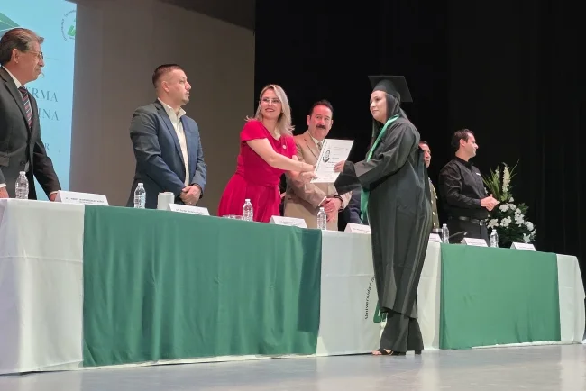 Gradúa UTN a 319 nuevos profesionistas durante su XLI ceremonia de graduación