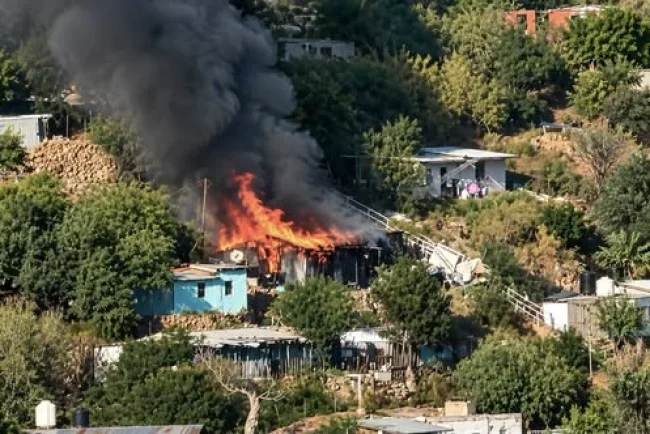 Detienen en Nogales a hombre señalado como sospechoso de incendiar vivienda en la colonia Héroes