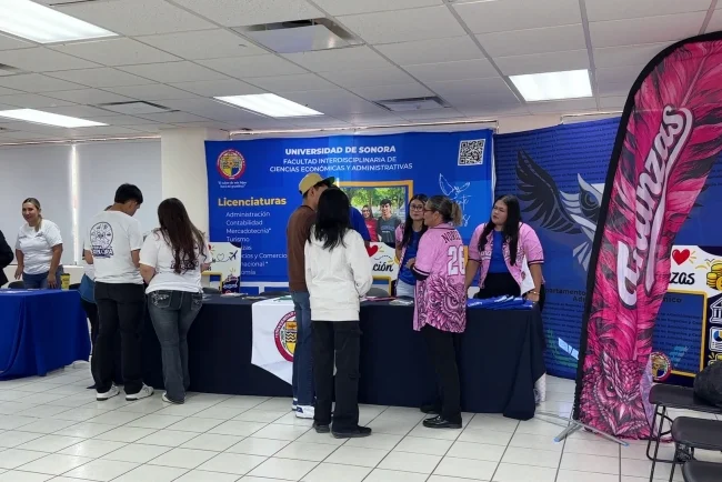 Unison Nogales presenta su oferta educativa a futuros universitarios