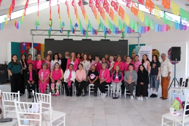 Realizan conversatorio binacional sobre cáncer de mama y apoyo emocional en Nogales