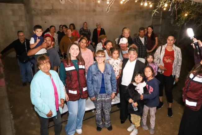 Julia Huerta promueve el diálogo ciudadano durante recorridos en colonias de Nogales