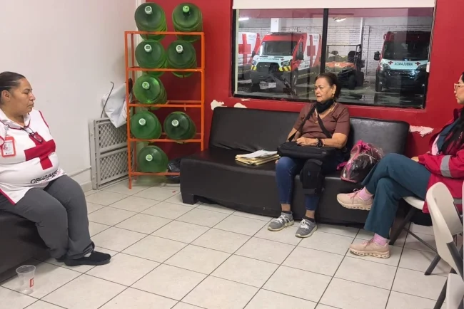 Madre sonorense obtiene permiso humanitario para despedirse de su hija en Tucson