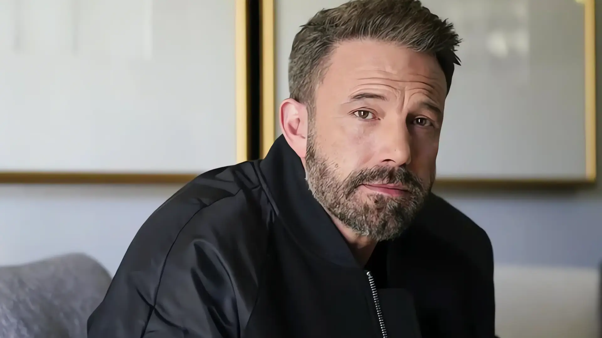 Ben Affleck regresa a su mansión tras los incendios en California
