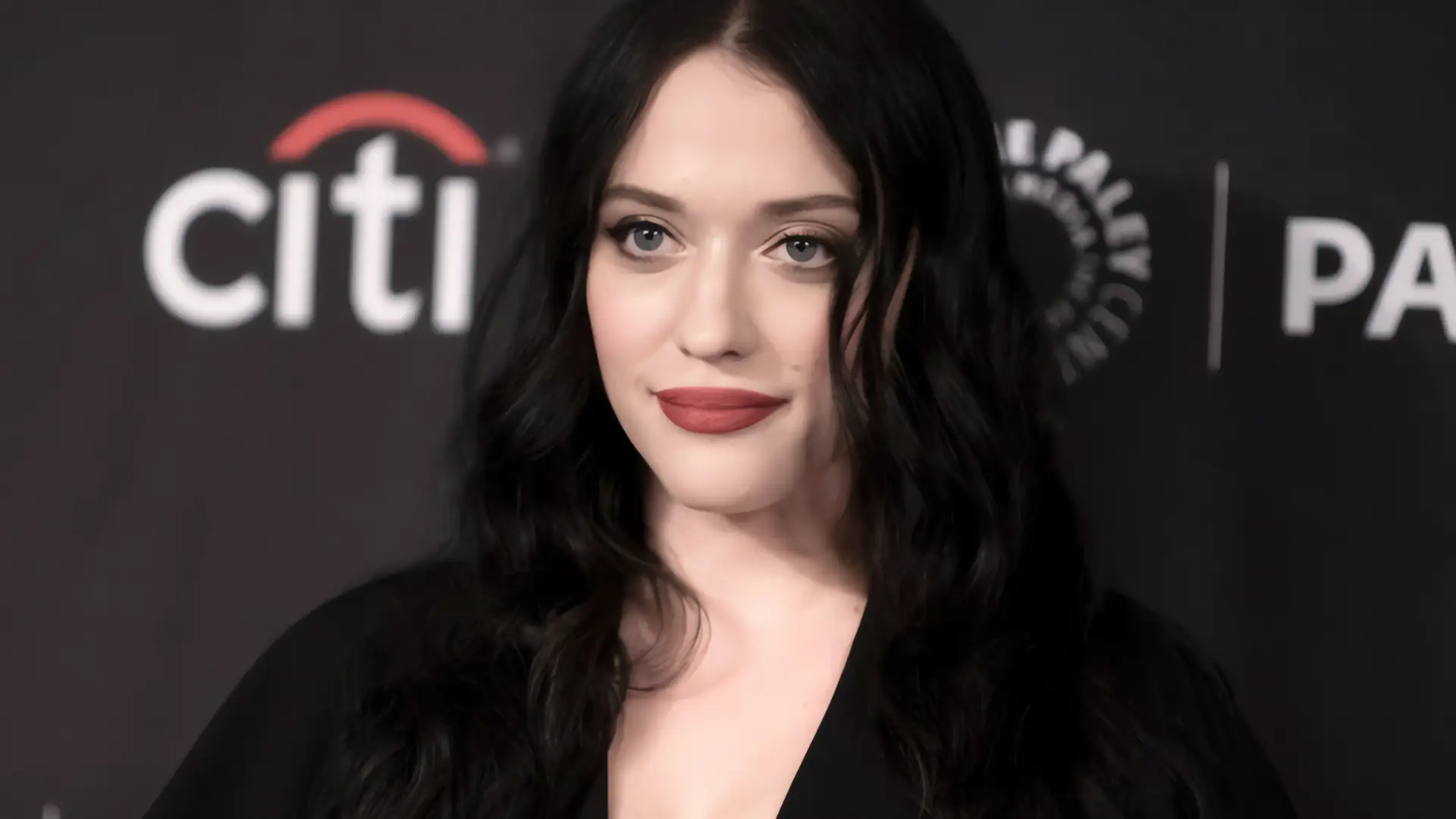 Kat Dennings: A Toda Máquina
