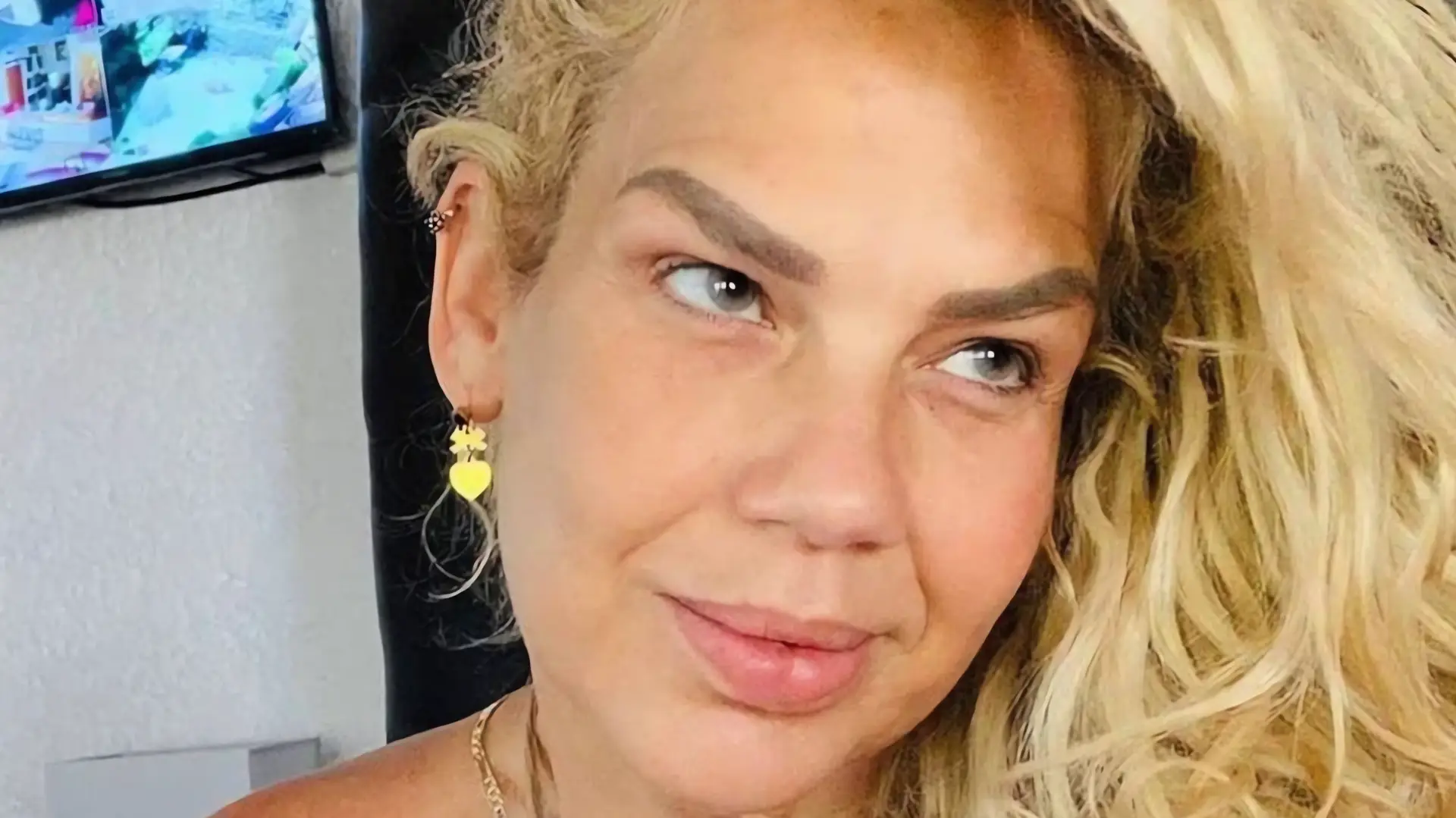 Niurka multada en Mérida por no usar cinturón de seguridad
