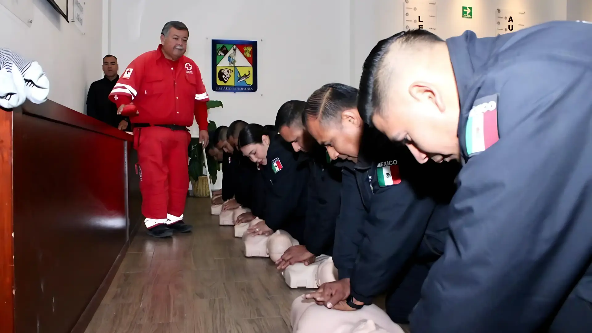 Policías de Sonora reciben capacitación en primeros auxilios
