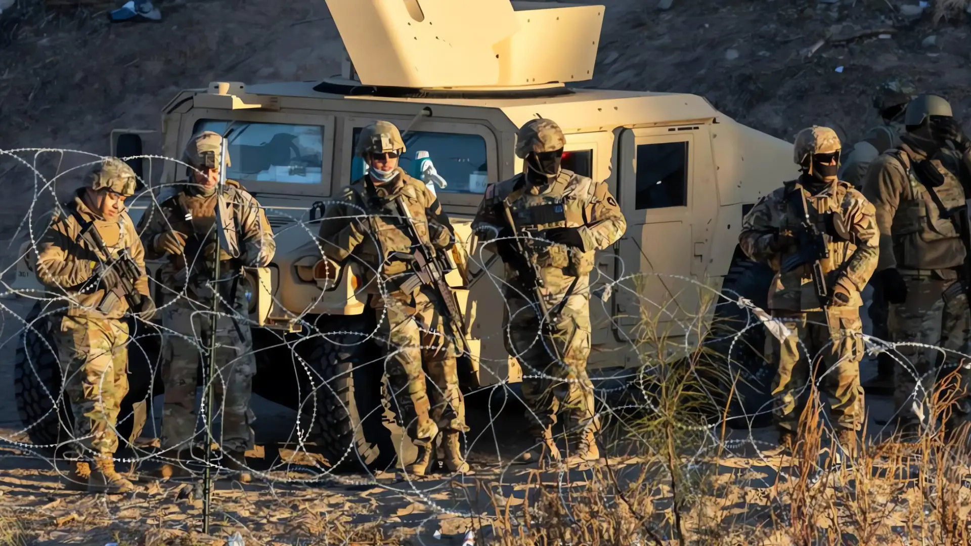 Texas despliega 300 soldados en la frontera para reforzar seguridad migratoria
