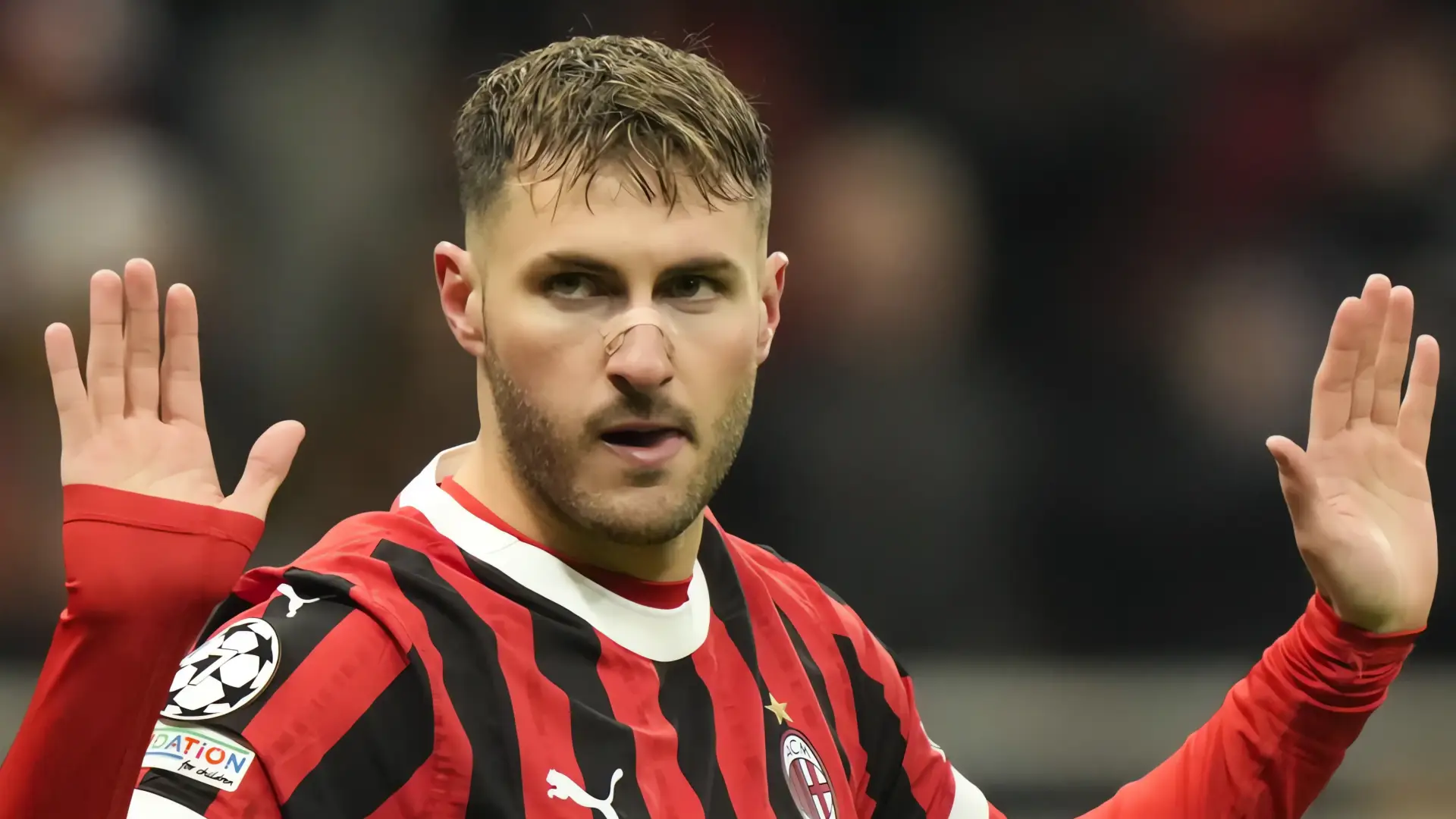 Feyenoord remonta y elimina al Milan en la Champions
