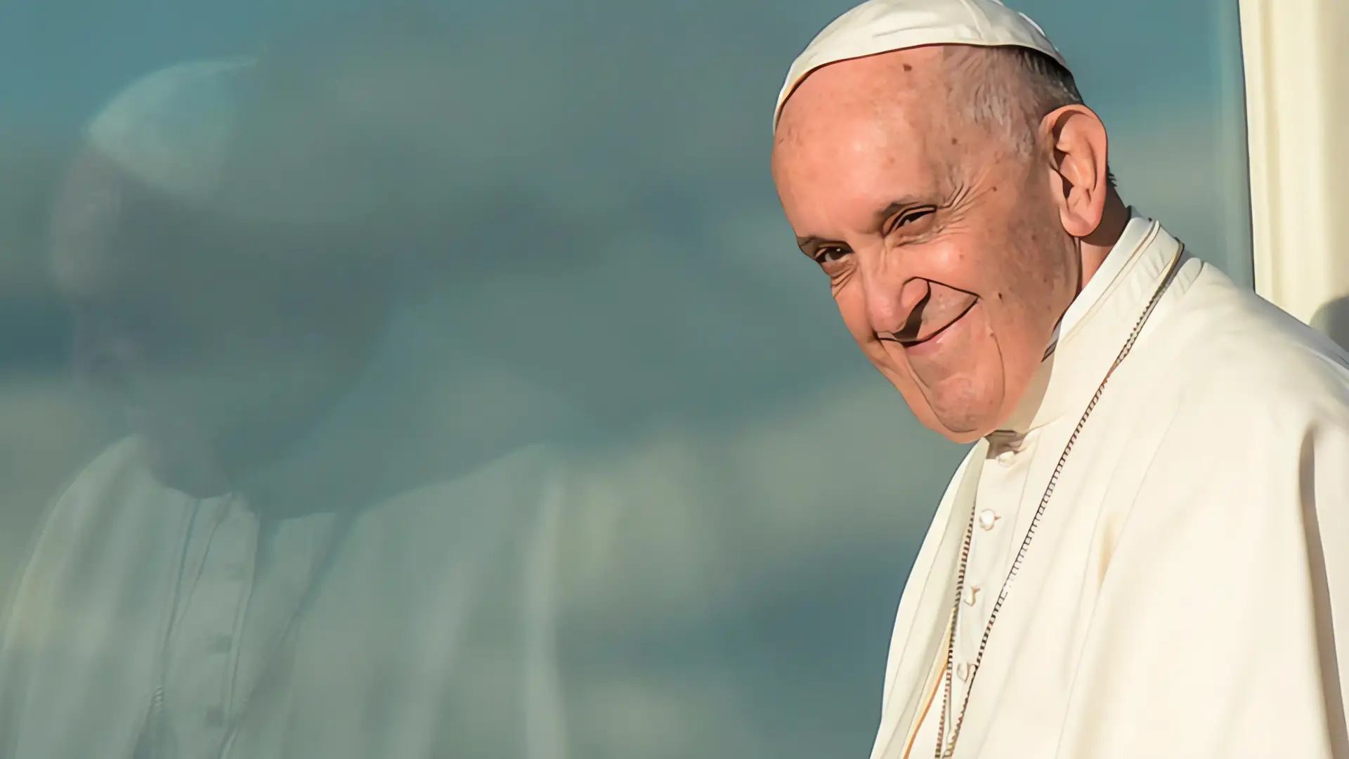 Papa Francisco con problemas respiratorios, hospitalizado
