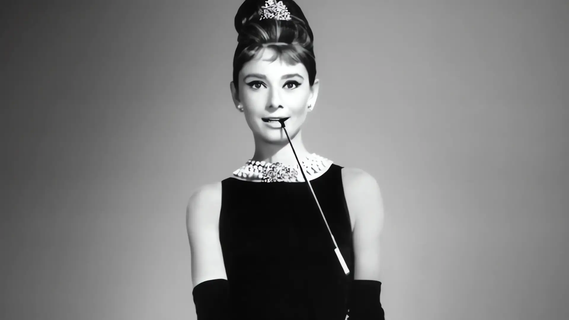 Audrey Hepburn: Una Guerra Silenciosa
