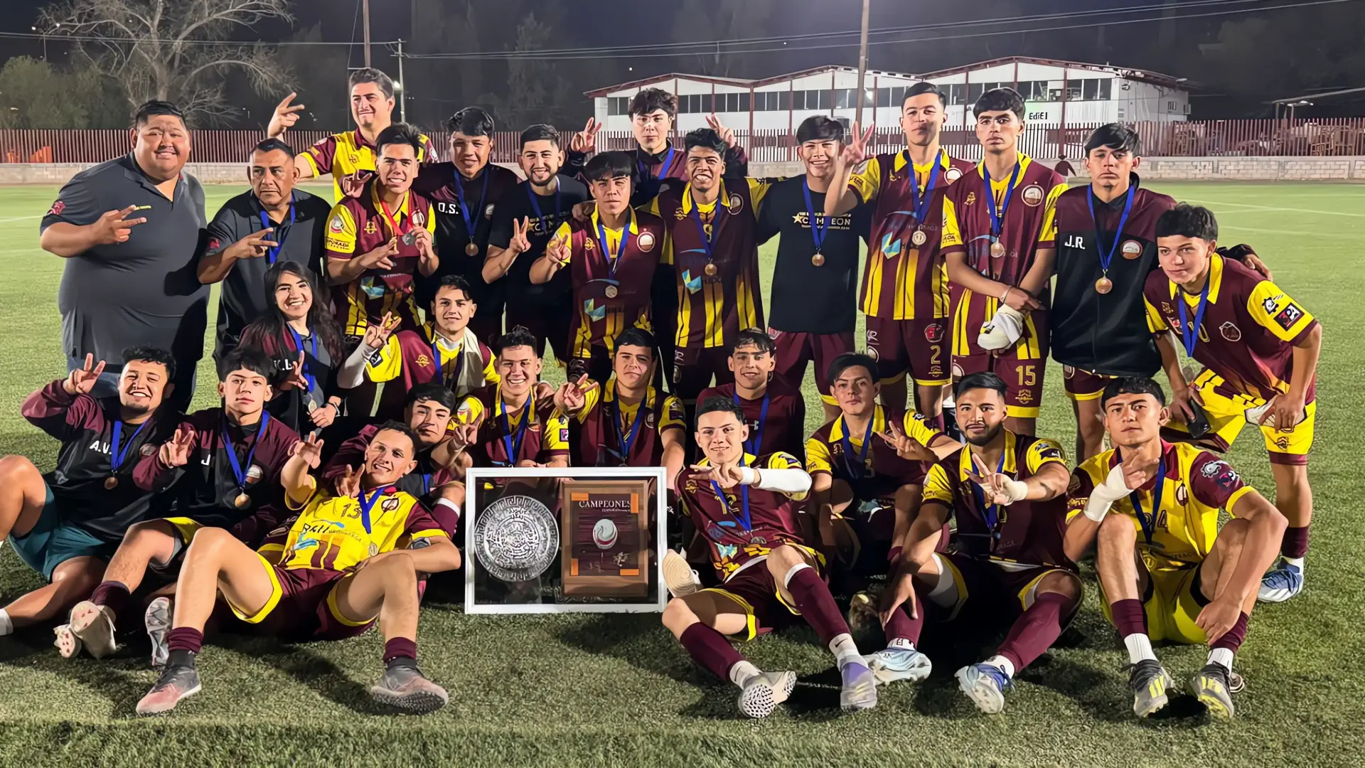 Atlético Nogales: ¡Bicampeones de Tercera!
