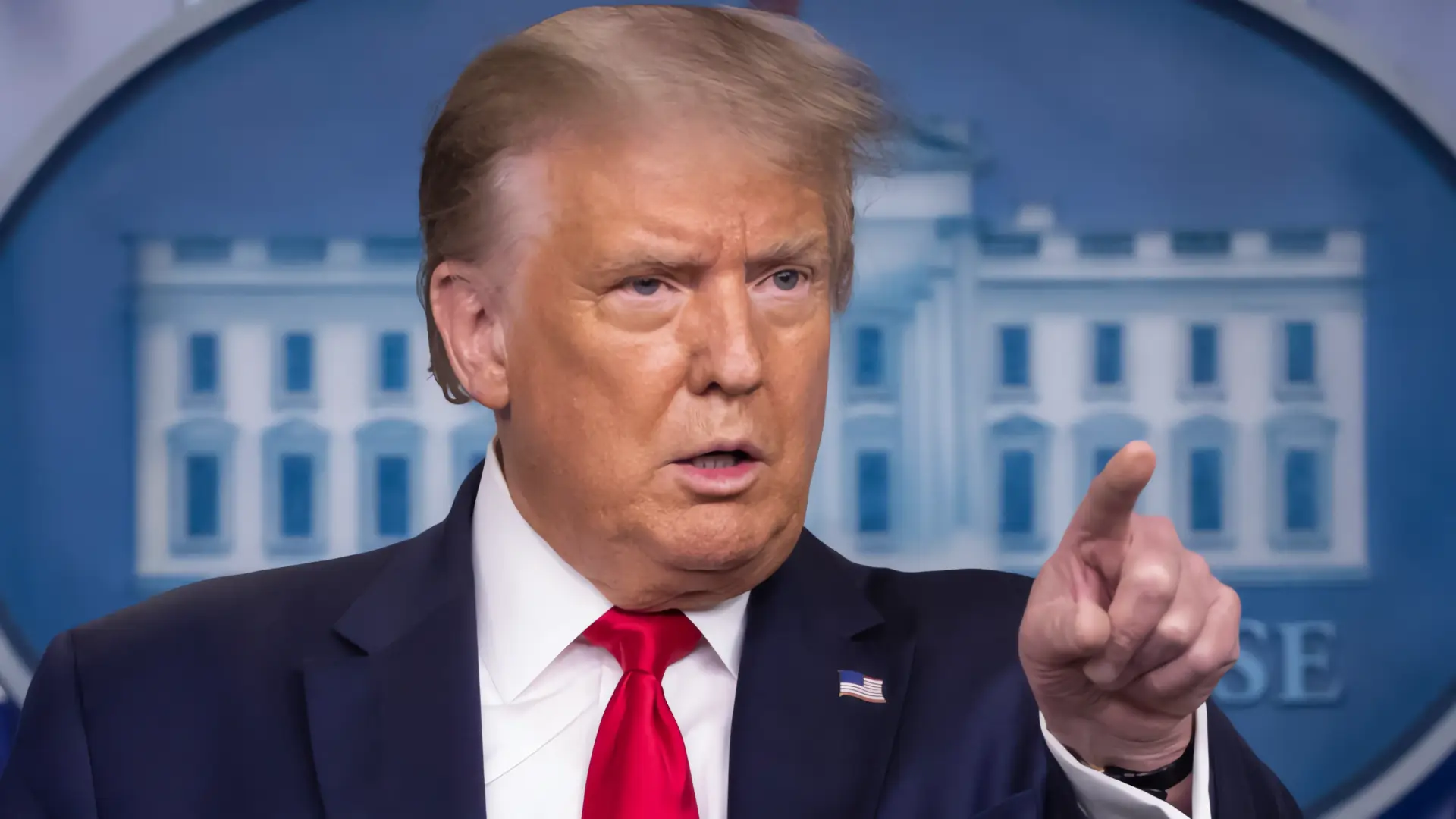 Trump considera extender plazo y reducir aranceles a China por TikTok
