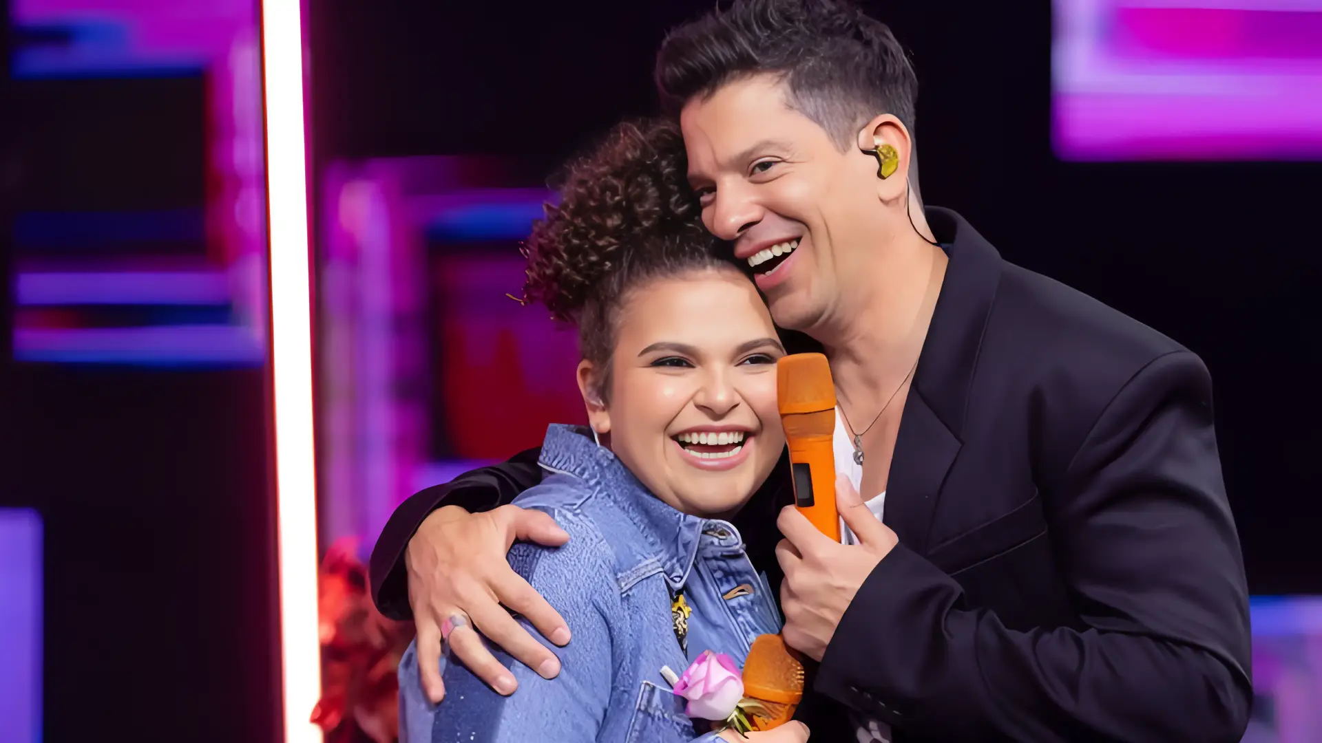 Lucero y Yahir: Beso en Juego de Voces incendia las redes
