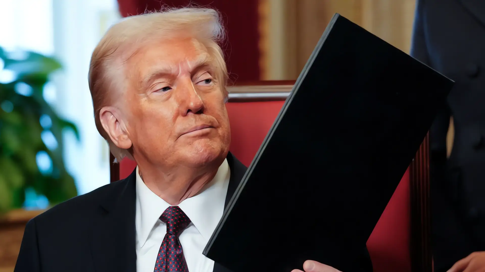 Trump mantiene aranceles a México y Canadá: persiste la incertidumbre
