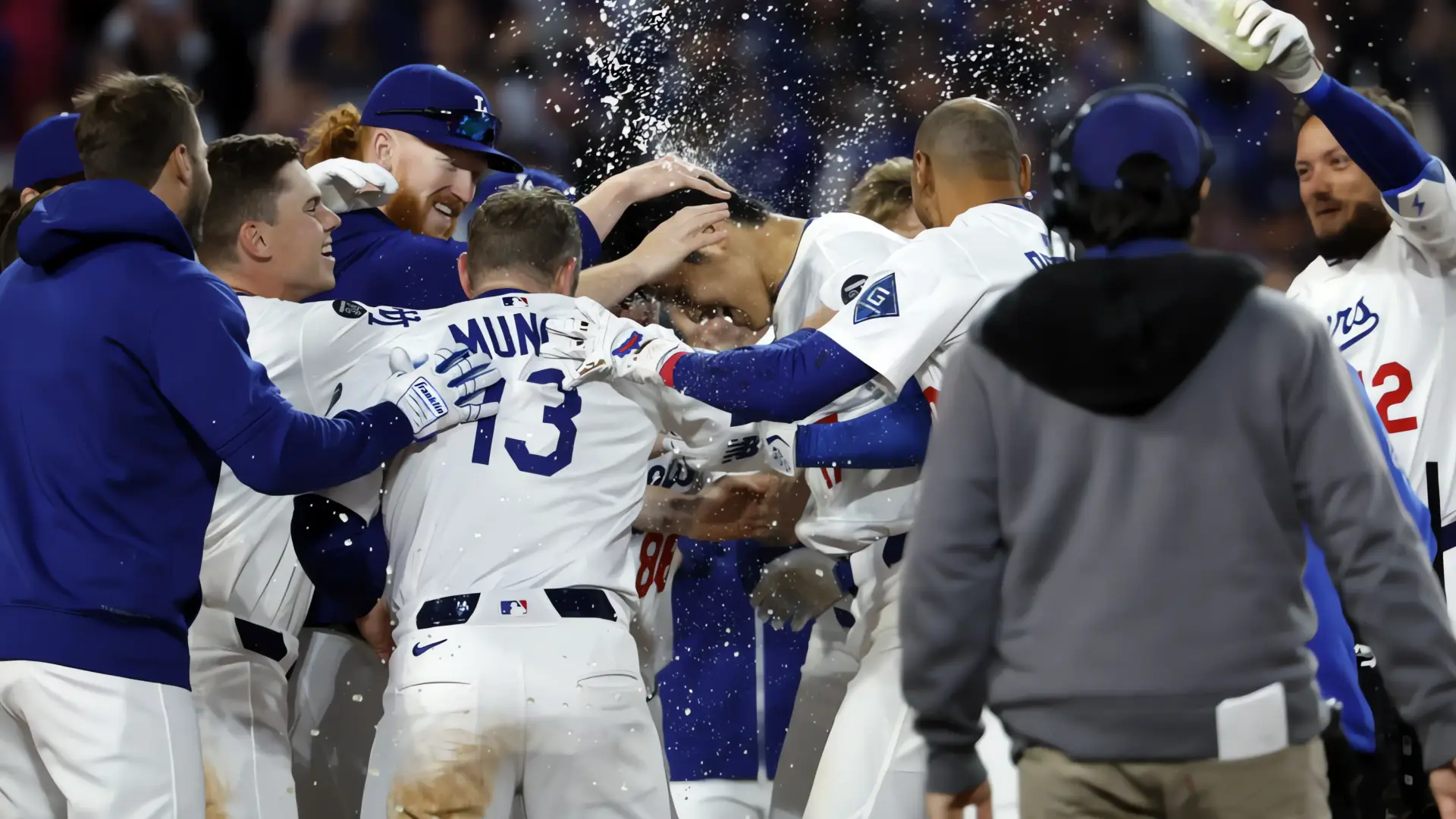 Ohtani dispara jonrón para la victoria de los Dodgers 6-5
