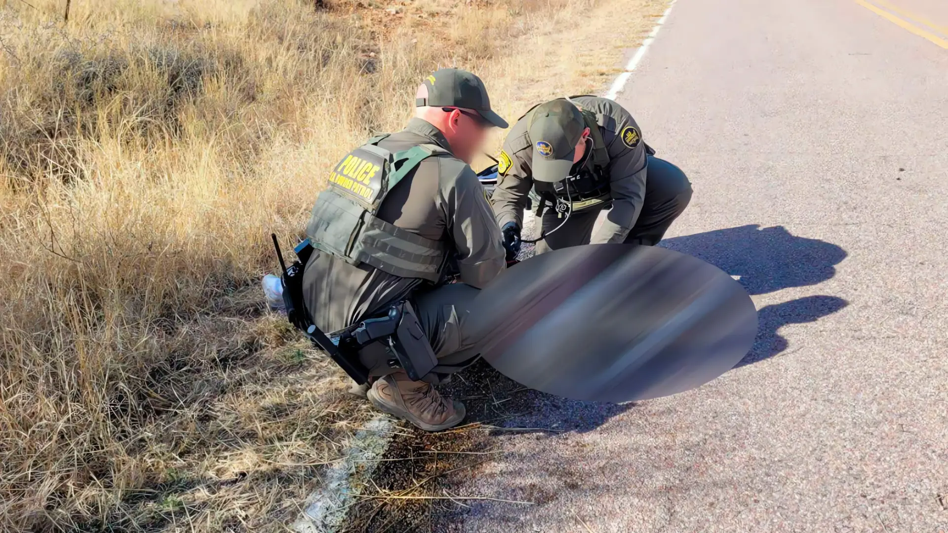 Volcadura en persecución deja a contrabandista de migrantes herido en Arizona
