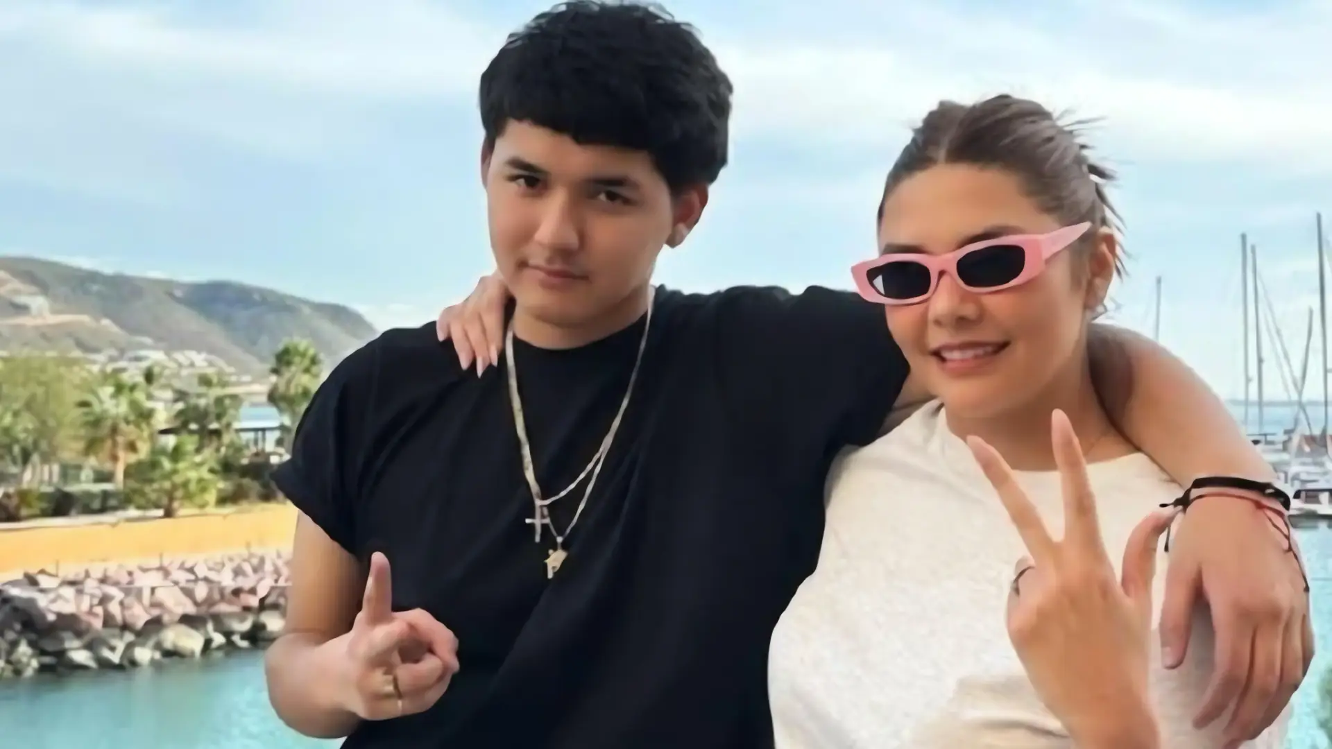 Yuridia y Phoenix: Magia en la Plaza México
