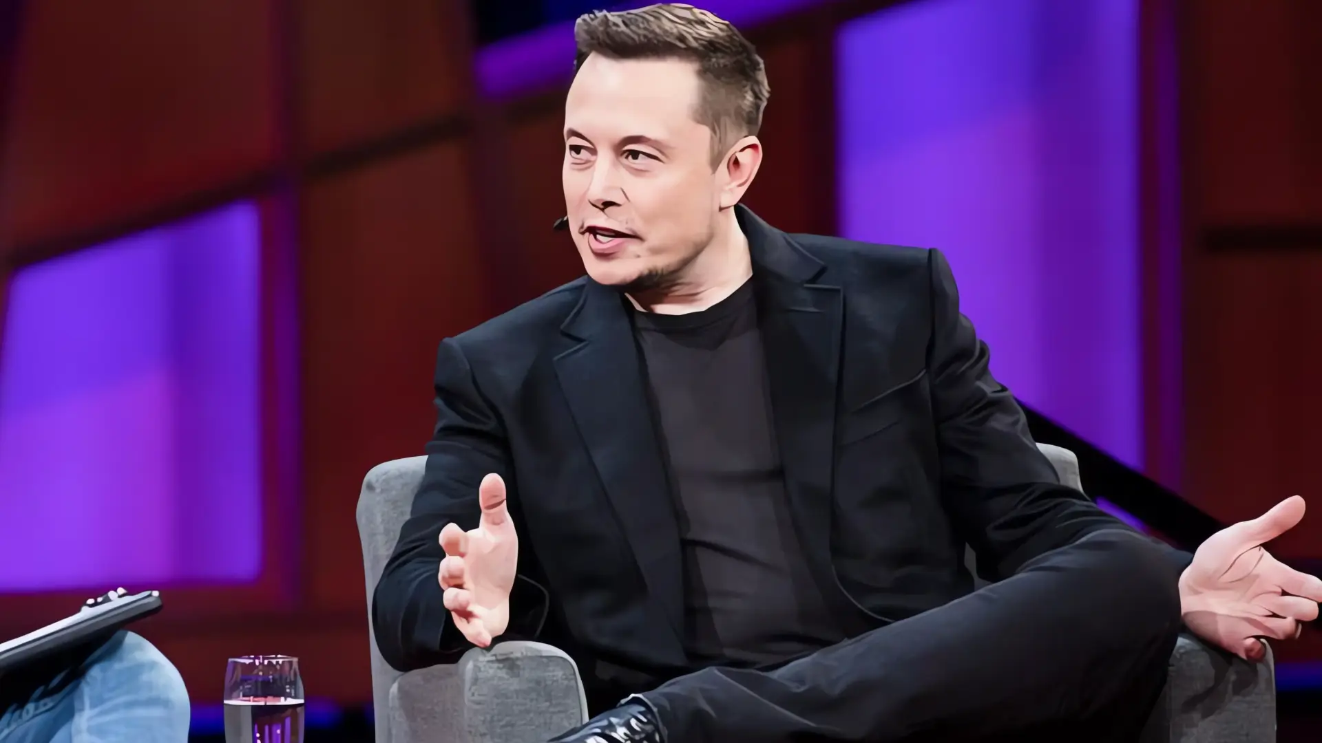 El ambicioso plan de Elon Musk para la humanidad: una gran familia
