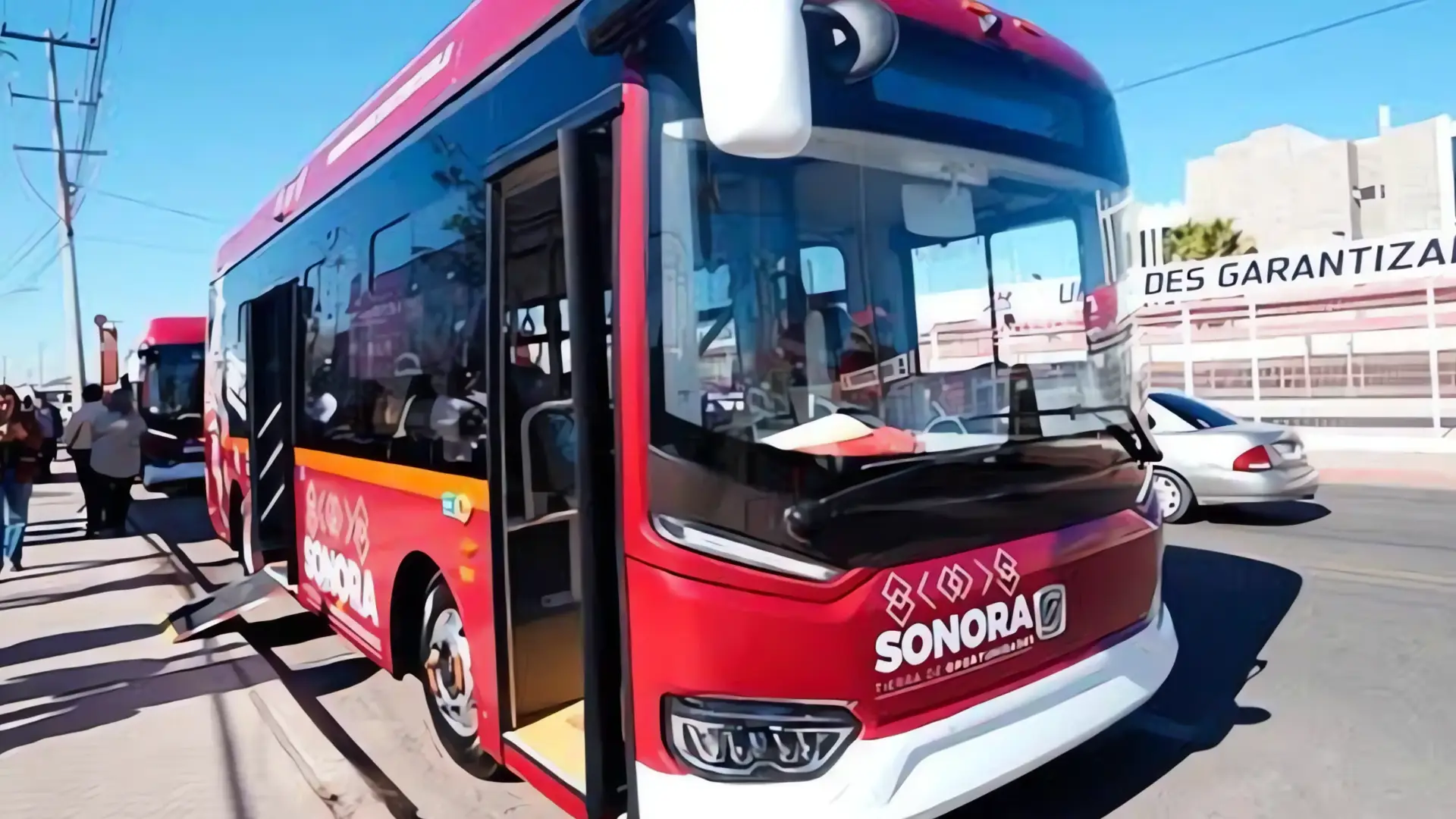 Hermosillo expande su flota de transporte público con tres camiones eléctricos

