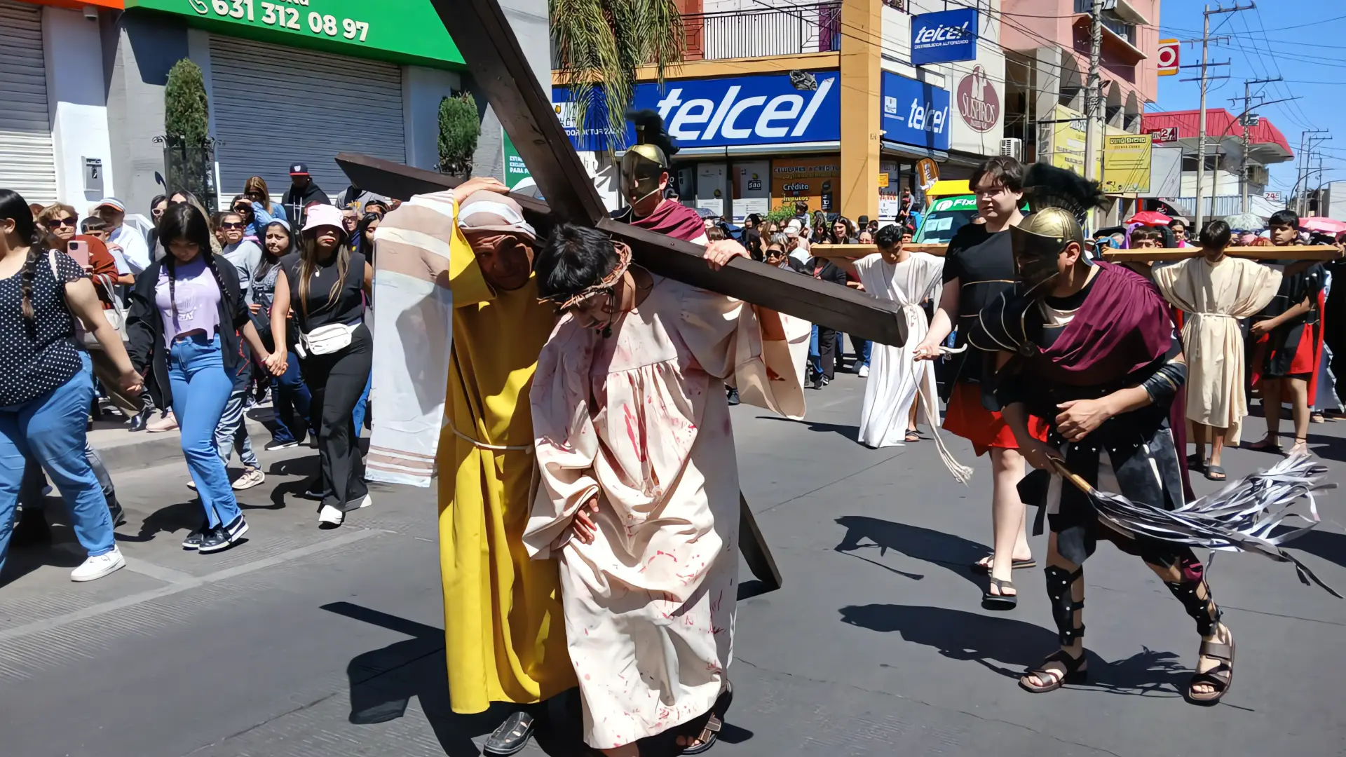 Pasión de Nogales: Viacrucis conmueve en el Centro Histórico
