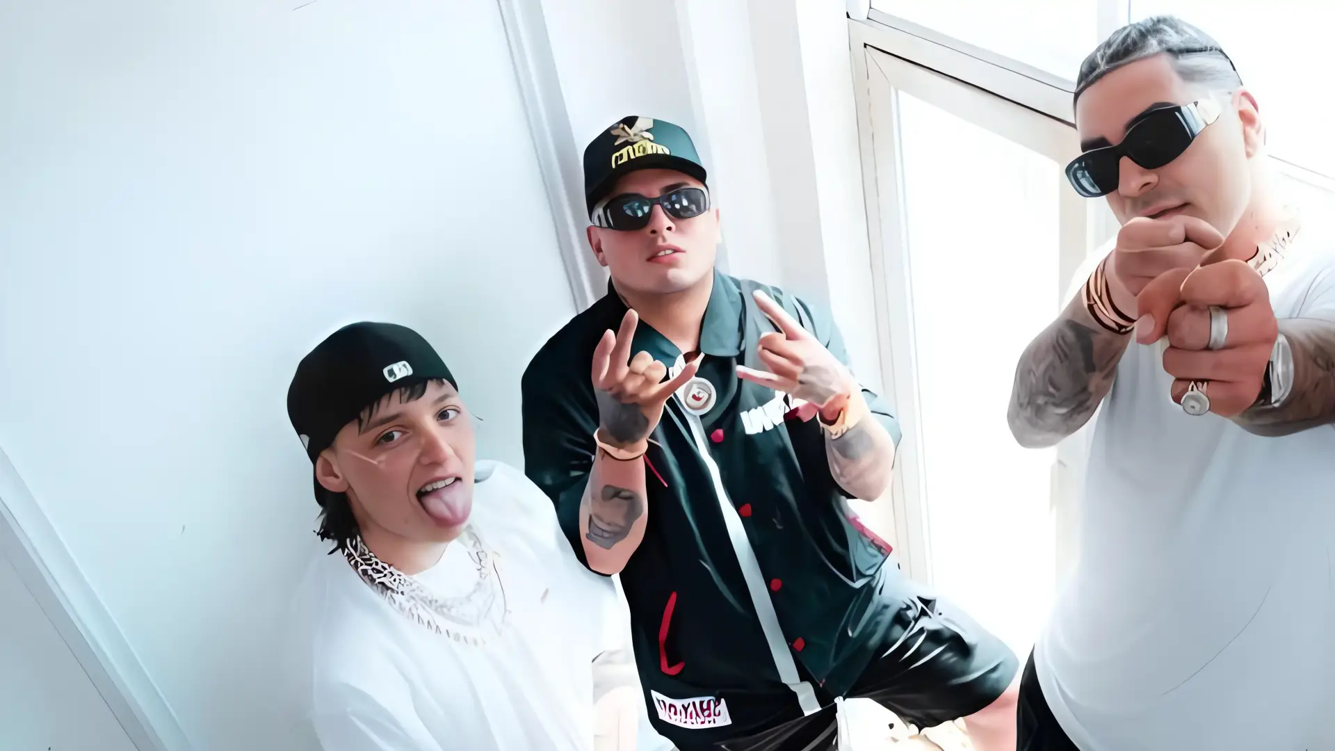 Ryan Castro, Peso Pluma y Sog: "Un Trío" Conquista las Listas
