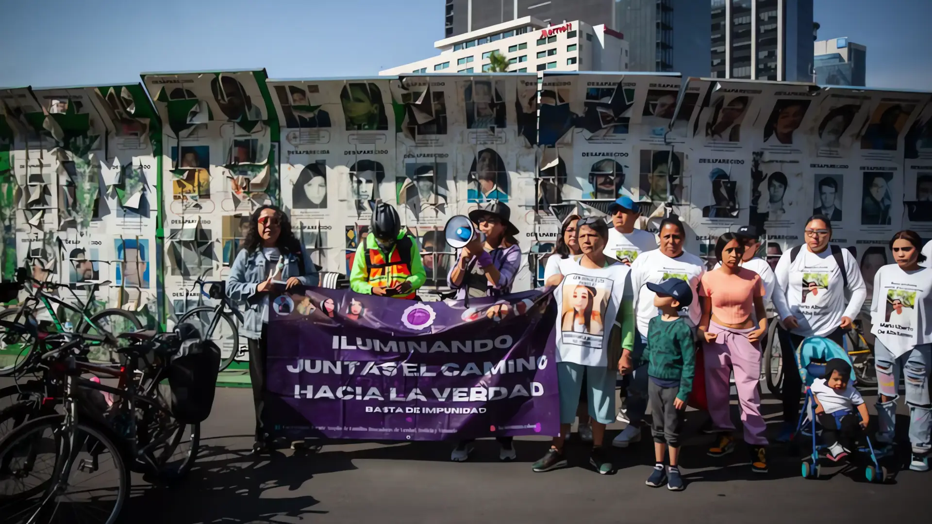 Madres Buscadoras exigen justicia en CDMX
