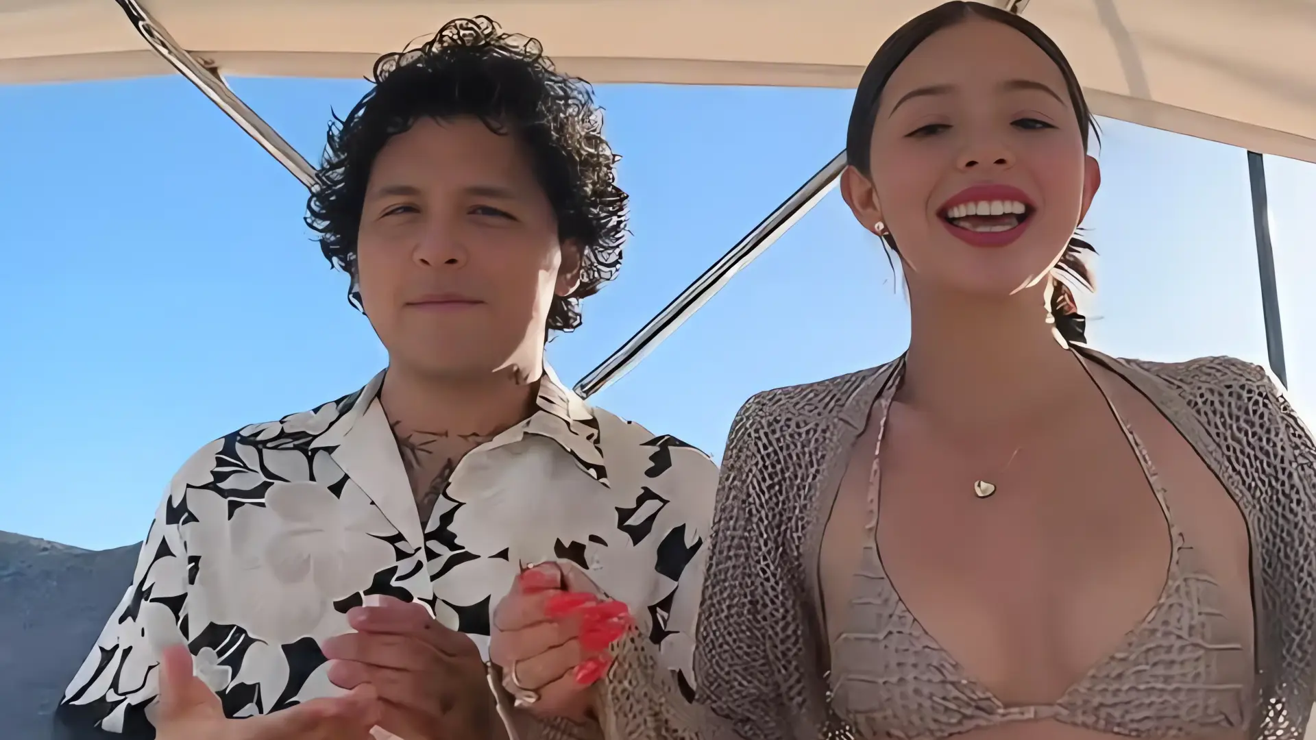 El TikTok fallido de Ángela Aguilar y Christian Nodal
