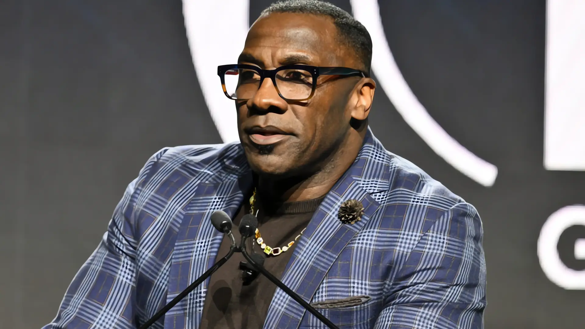 Shannon Sharpe enfrenta demanda por violación y extorsión de 50 millones de dólares
