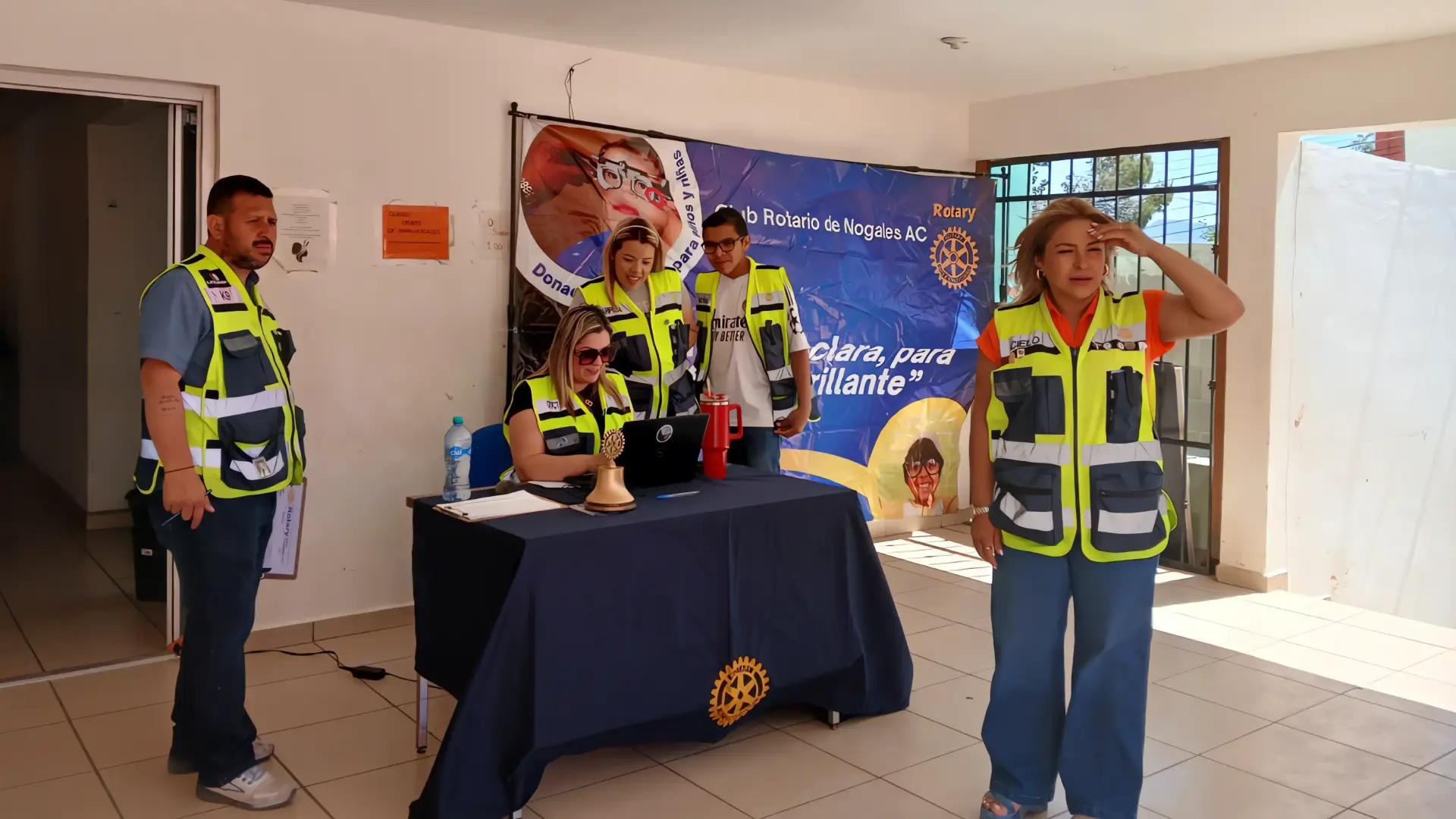 Rotarios ofrecen jornada de atención médica
