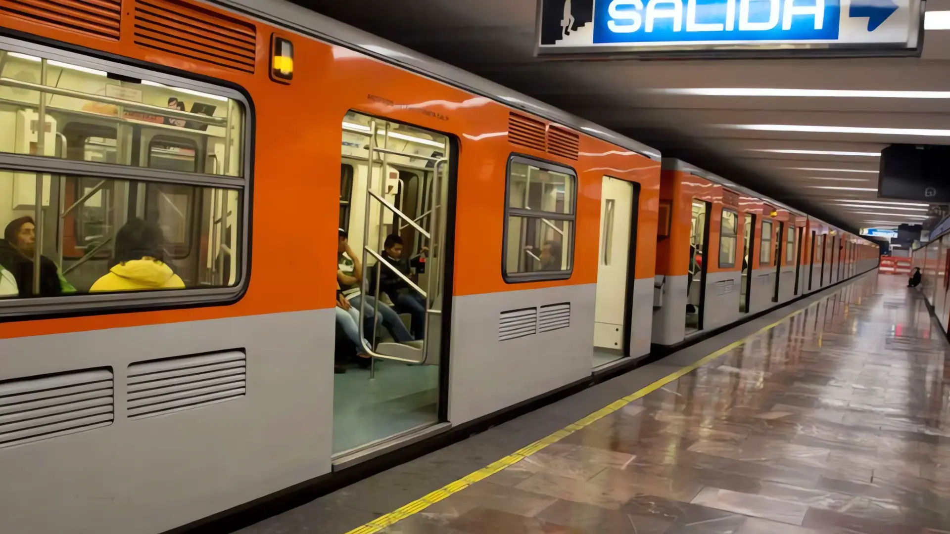 Muere pasajero en la Línea 2 del Metro CDMX
