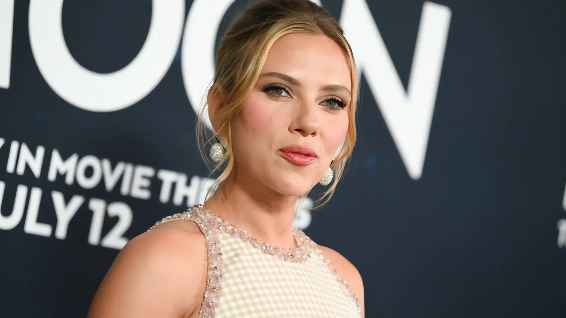 El juicio millonario que ensombrece el estreno de "Eleanor The Great" en Cannes
